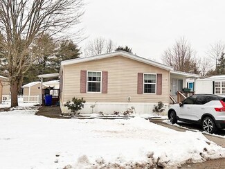 19 Cherry St, Exeter, NH 03833