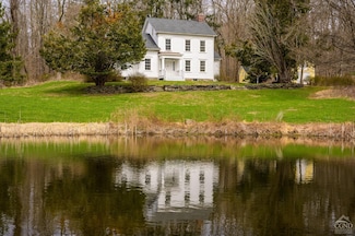1606 Bulls Head Rd, Clinton Corners, NY 12514