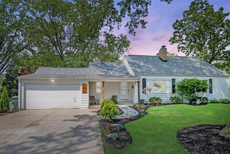 340 Canyon Dr S, Columbus, OH 43214