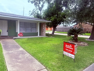 7602 Wilmerdean St, Houston, TX 77061