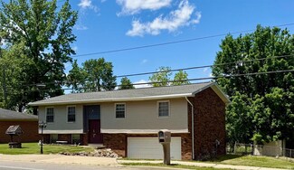 8166 Outer Lincoln Ave, Newburgh, IN 47630