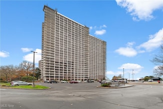 12700 Lake Ave Unit 1509, Lakewood, OH 44107