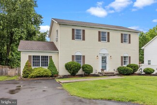 1341 Bristol Oxford Valley Rd, Levittown, PA 19057
