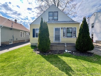 3834 Deveaux St, Niagara Falls, NY 14305