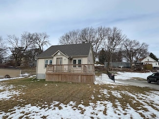 809 9th St, Wisner, NE 68791