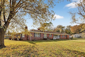 601 Pleasantwood Dr, Mount Pleasant, TN 38474