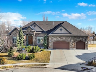 872 Wellington Dr, Kaysville, UT 84037