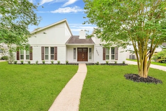 14003 Briarworth Dr, Houston, TX 77077