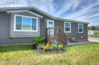 6418 Apple Way, Fenton, MI 48430