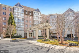 2901 S Leisure World Blvd Unit 524, Silver Spring, MD 20906