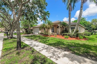 3843 Oak Ridge Cir, Weston, FL 33331