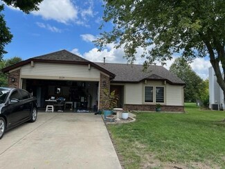 911 Blossom Ct, Lafayette, IN 47905