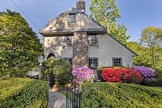 14 Gard Ave, Yonkers, NY 10708