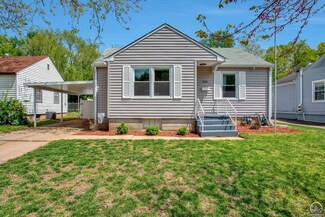 828 SW Wayne Ave, Topeka, KS 66606