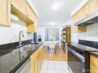8627 25th Ave SW Unit B, Seattle, WA 98106