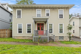 89 Pine St, Lockport, NY 14094