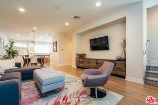 5136 Melrose Ave, Los Angeles, CA 90038