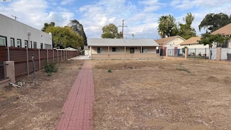 825 E Colton Ave, Redlands, CA 92374