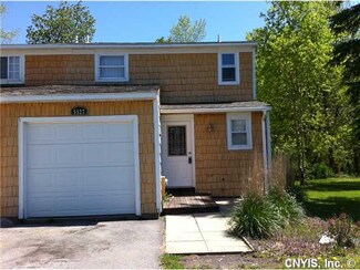 5527 Trastevere Rd, Clay, NY 13041