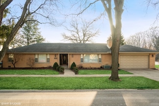 1131 S Hamlin Ave, Park Ridge, IL 60068