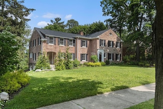 809 Berkshire Rd, Ann Arbor, MI 48104