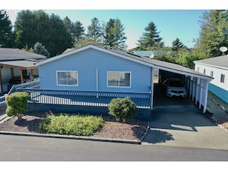 97940 W Benham Ln Unit 17, Brookings, OR 97415