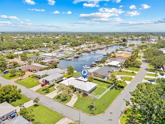 4201 10th St NE, Saint Petersburg, FL 33703