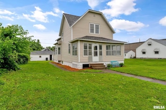5423 3rd Ave, Moline, IL 61265
