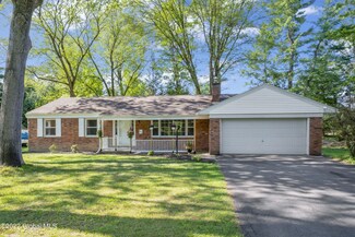 103 Woodhaven Dr, Schenectady, NY 12302