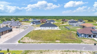7020 Ponderosa Ln, Rio Grande City, TX 78582