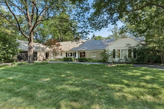 207 Ashbourne Rd, Columbus, OH 43209