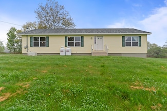 509 Lowelltown Rd, Wiscasset, ME 04578