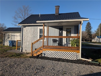 7 7th St, Bessemer, PA 16112