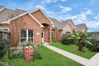 1811 Leisure Ct, Pasadena, TX 77504