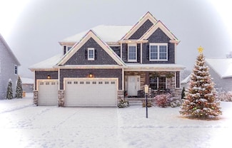 2011 Timberwood Ln, Chesterton, IN 46304