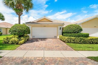 8439 Saint Johns Ct, Wellington, FL 33414