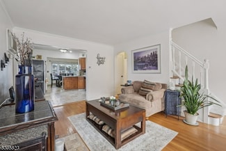 52 Noel Dr, North Arlington, NJ 07031