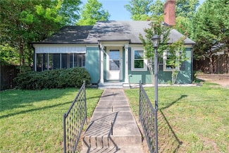 543 Henry St, Eden, NC 27288