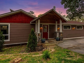 812 Starlight Ln, Kodak, TN 37764