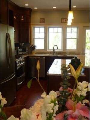 17 Harbor View Rd, Nahant, MA 01908