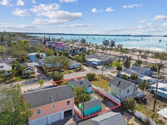 3115 Dupont St S, Gulfport, FL 33707