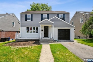 718 1st St, Lyndhurst, NJ 07071
