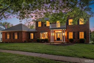 15305 Schoettler Estates Dr, Chesterfield, MO 63017