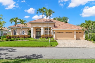 4670 Slash Pine Ln NE, Saint Petersburg, FL 33703