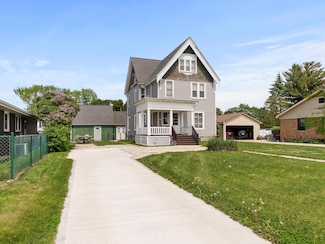 1510 Nagle Ave, Manitowoc, WI 54220