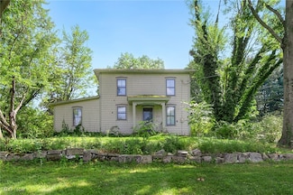 10158 Navarre Rd SW, Navarre, OH 44662