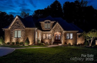 8670 Arbor Oaks Cir, Concord, NC 28027