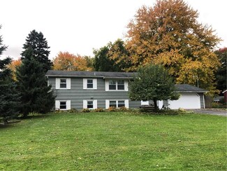 971 Hamlin Center Rd, Hamlin, NY 14464