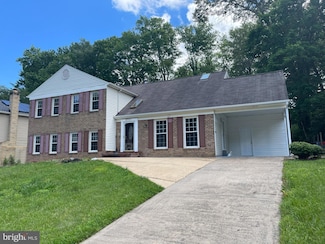 8701 Etta Dr, Springfield, VA 22152