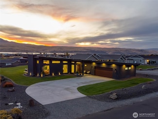204 Moon River View SW, Mattawa, WA 99349